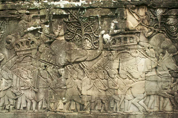 Kambodża | Słonie bojowe zaklęte w kamiennym reliefie