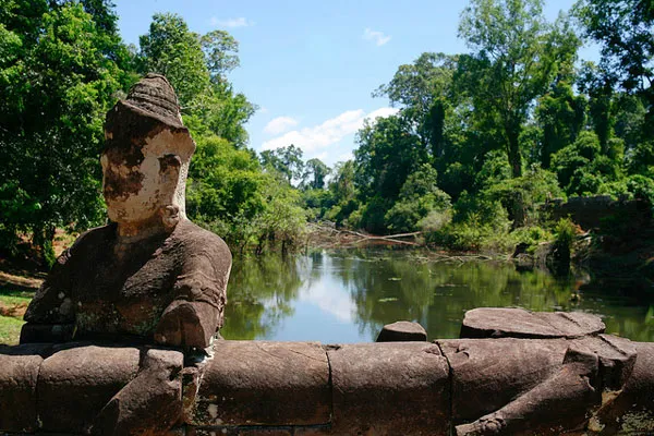 Kambodża | Angkor przecinały liczne kanały i zbiorniki wodne (świątynia Preah Khan)