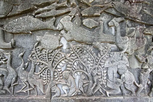 Kambodża | Żurawie w płaskorzeźbie zdobiącej mury Bayonu