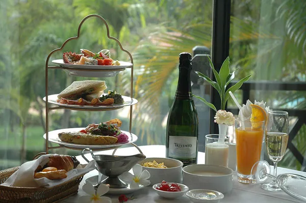 Kambodża | Uroczyste śniadanie w Grand Soluxe Angkor Palace Resort & Spa