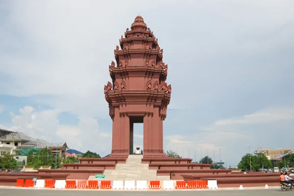 Kambodża | Pomnik Niepodległości w Phnom Penh
