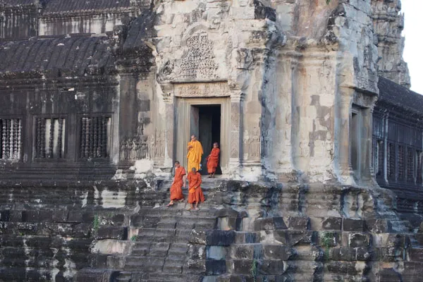 Kambodża | Prawie każdy kambodżański mężczyzna, choć na krótki okres życia, staje się mnichem