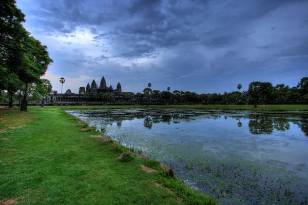 Kambodża | Widok na najcenniejszy z zabytków kraju - Angkor Wat