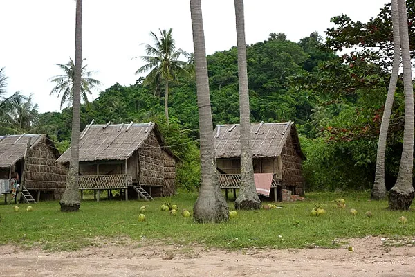 Kambodża | Drewniane bungalowy na wybrzeżu Kep