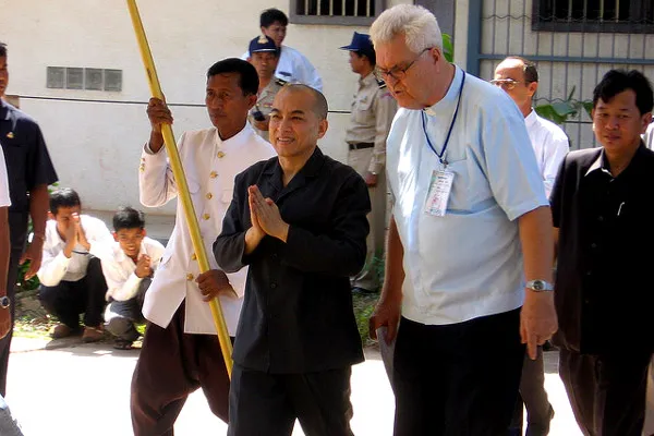 Król Norodom Sihamoni kojarzony z baletem i kinematografią