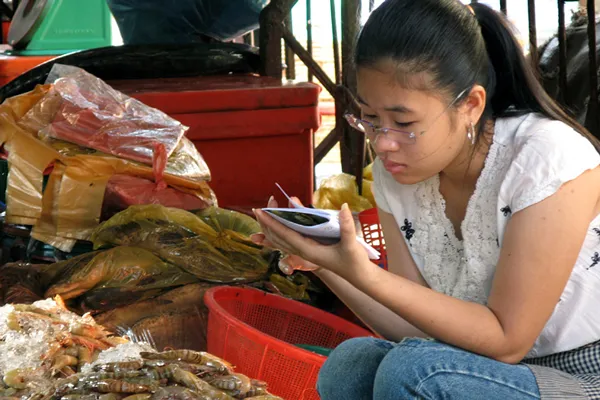 Kambodża | Rzadkie chwile odpoczynku na gwarnym rynku Phsar Thmei