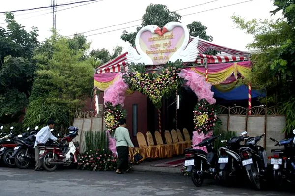 Kambodża | Przed salą weselną