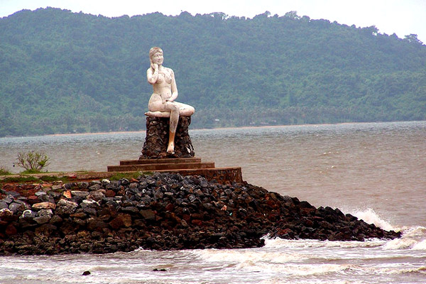 Kambodża | Głównym atutem wybrzeża Kambodży poza malowniczą scenerią jest spokój i cisza