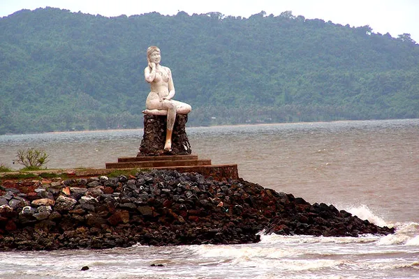 Kambodża | Głównym atutem wybrzeża Kambodży poza malowniczą scenerią jest spokój i cisza